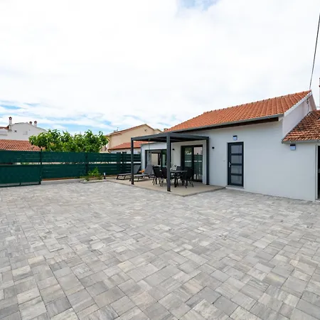Villa Mirage *